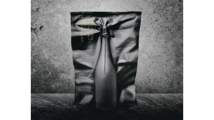 紅酒包裝設(shè)計理念紅酒要遮光保存(圖1) 紅酒包裝設(shè)計理念紅酒要遮光保存(圖1)