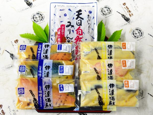 30種日本特產(chǎn)包裝設(shè)計(jì)參考(圖12) 30種日本特產(chǎn)包裝設(shè)計(jì)參考(圖12)