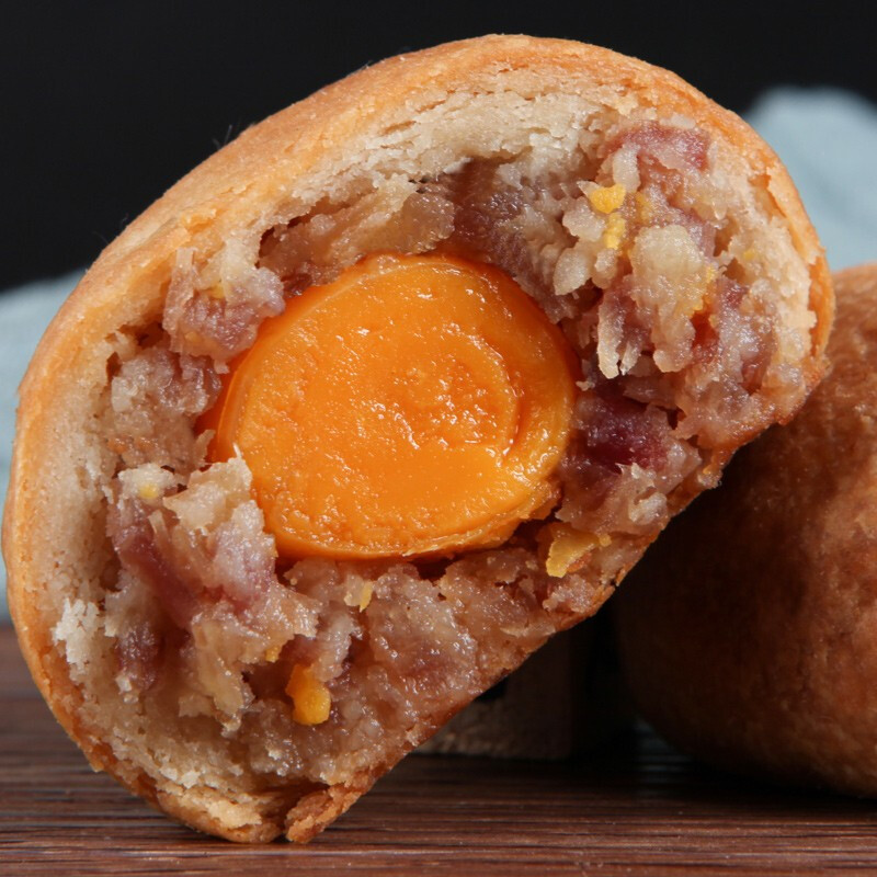 吉慶祥 云腿蛋黃滇式月餅包裝禮盒產(chǎn)品包裝創(chuàng)意設(shè)計欣賞(圖3)