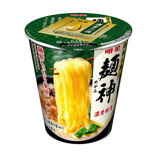 明星面神杯濃香豬骨明星食品面類包裝設(shè)計(jì)(圖1)